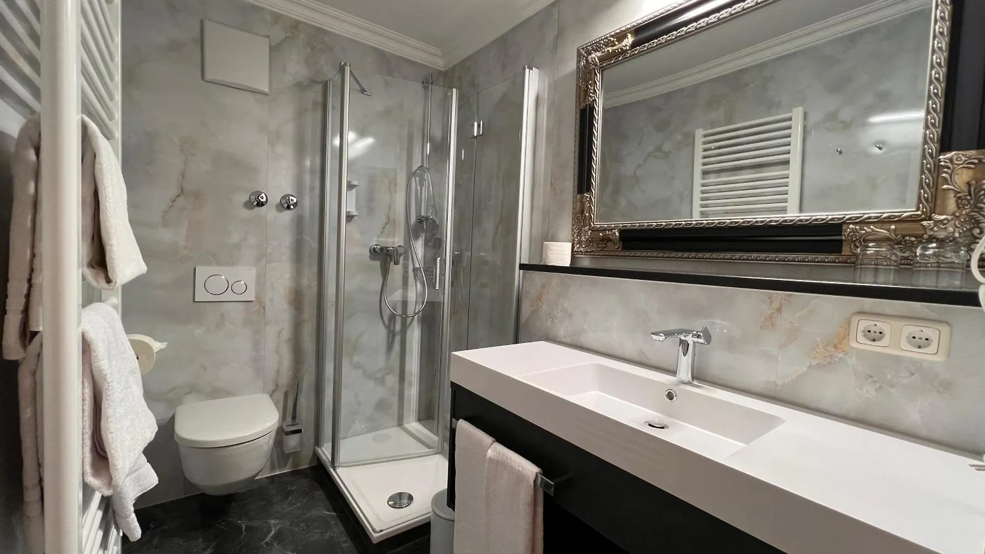 Appartementhotel Cura Bad Fuessing 바트푸징